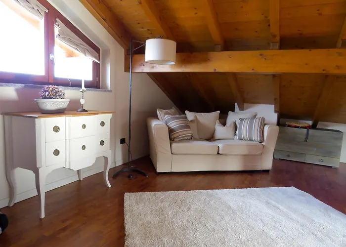 Penthouse San Rocco * Στρέσα